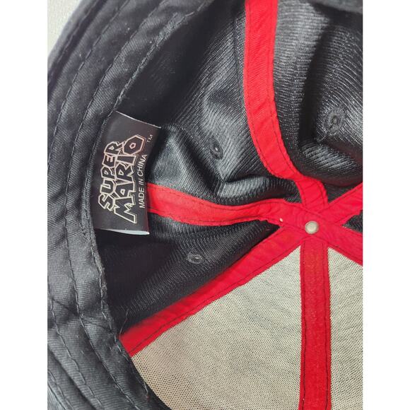 Super Mario Adult Snapback Hat Embroidered Gray White Pinstripes - Picture 6 of 8